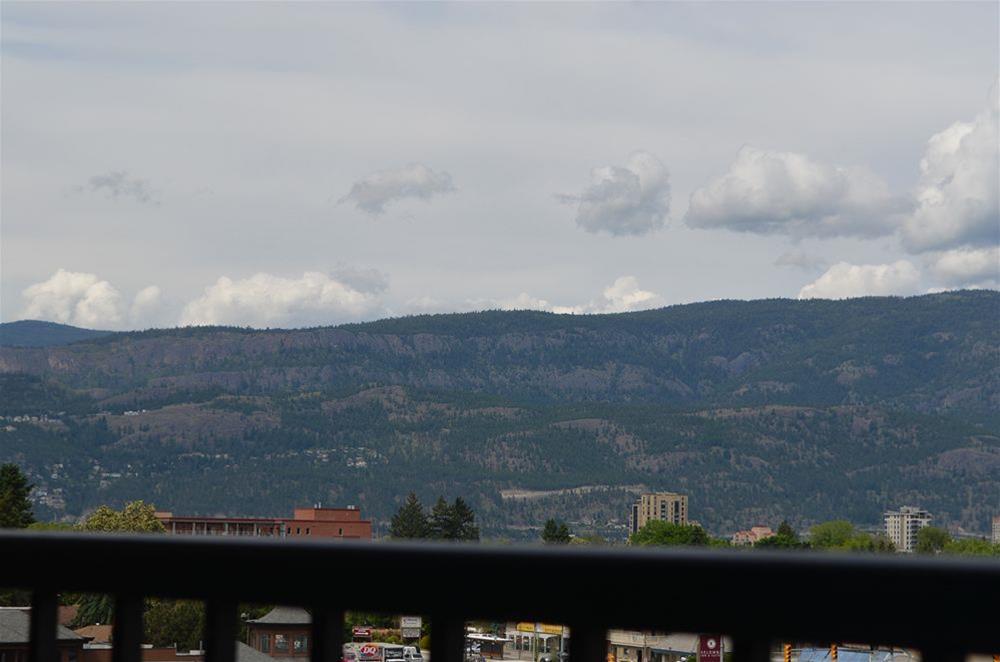 Coast Capri Hotel Kelowna Exteriör bild