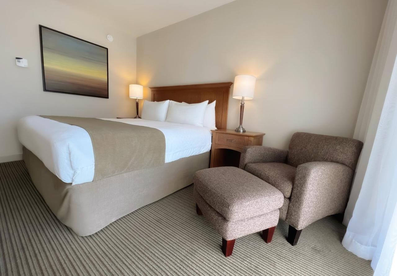 Coast Capri Hotel Kelowna Exteriör bild
