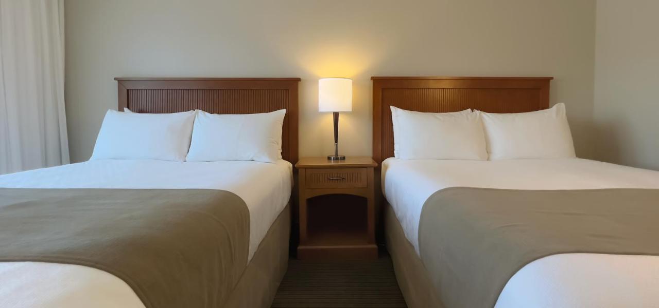 Coast Capri Hotel Kelowna Exteriör bild