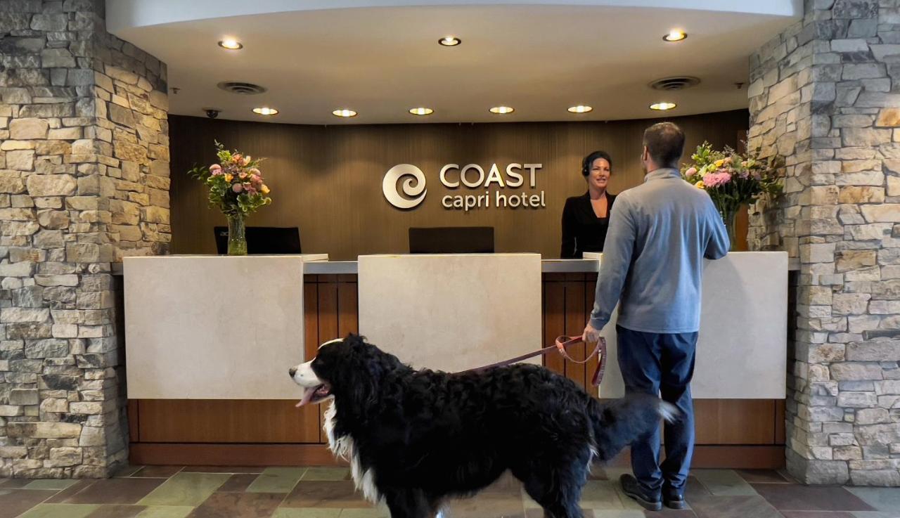 Coast Capri Hotel Kelowna Exteriör bild