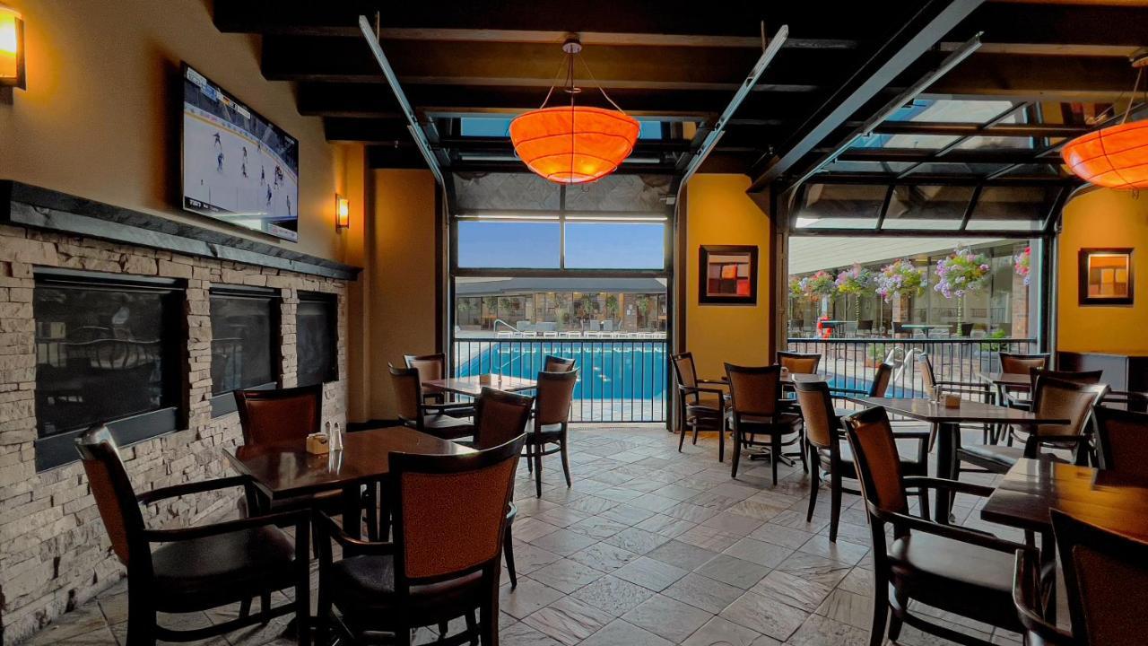 Coast Capri Hotel Kelowna Exteriör bild