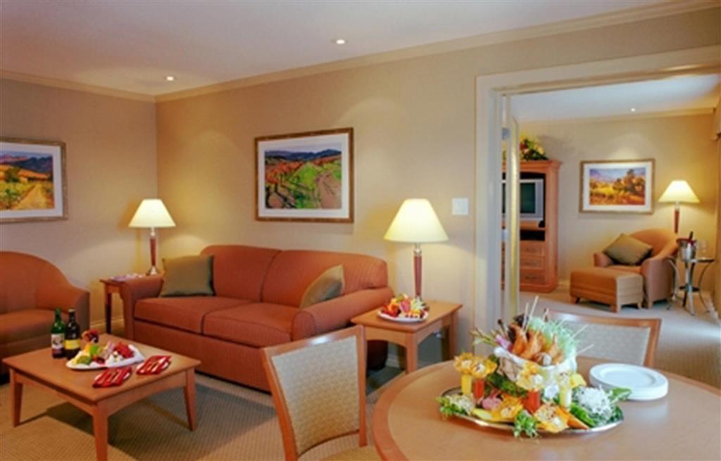 Coast Capri Hotel Kelowna Rum bild